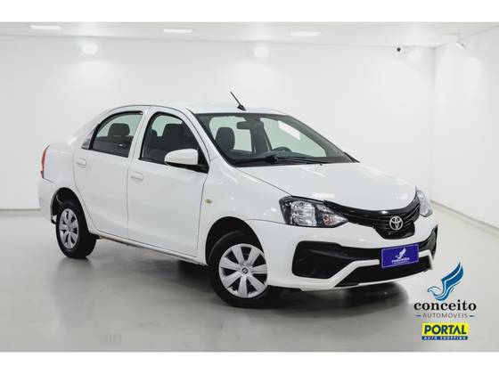 TOYOTA ETIOS 1.5 X SEDAN 16V FLEX 4P AUTOMÁTICO TOYOTA ETIOS 1.5 X SEDAN 16V FLEX 4P AUTOMÁTICO